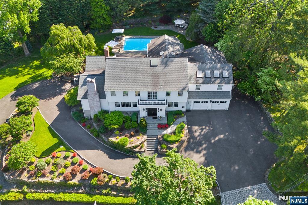 35 Mayflower Drive