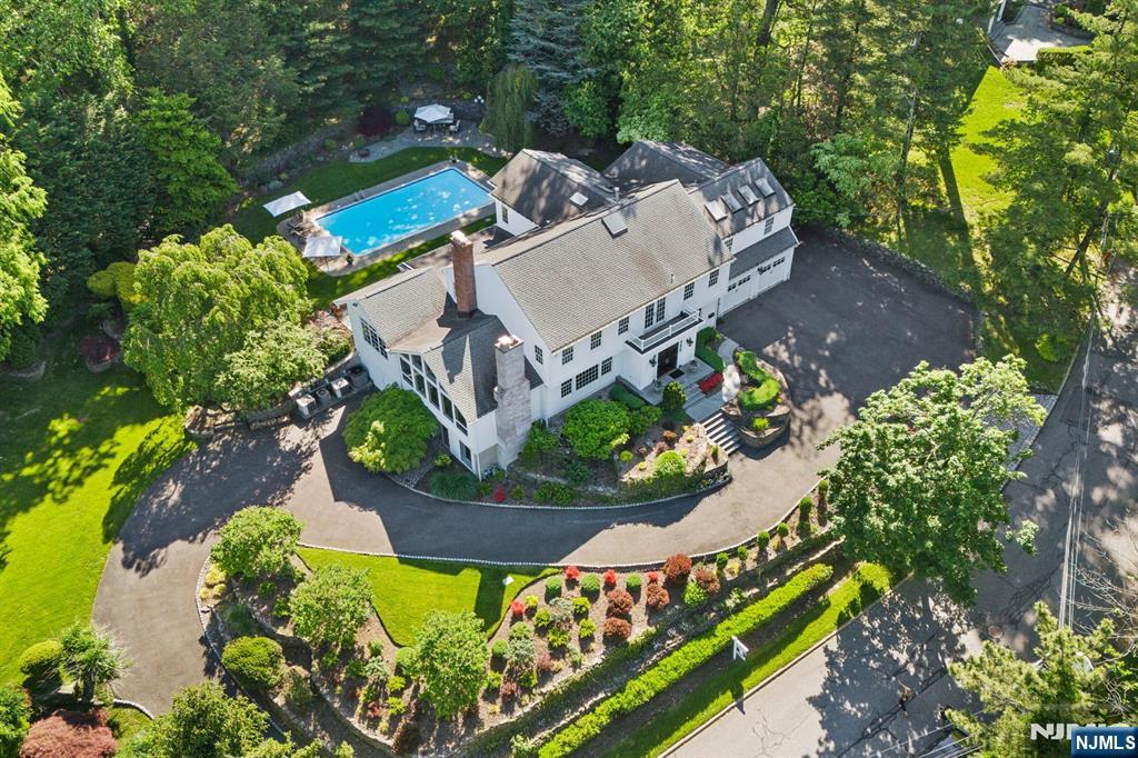 35 Mayflower Drive