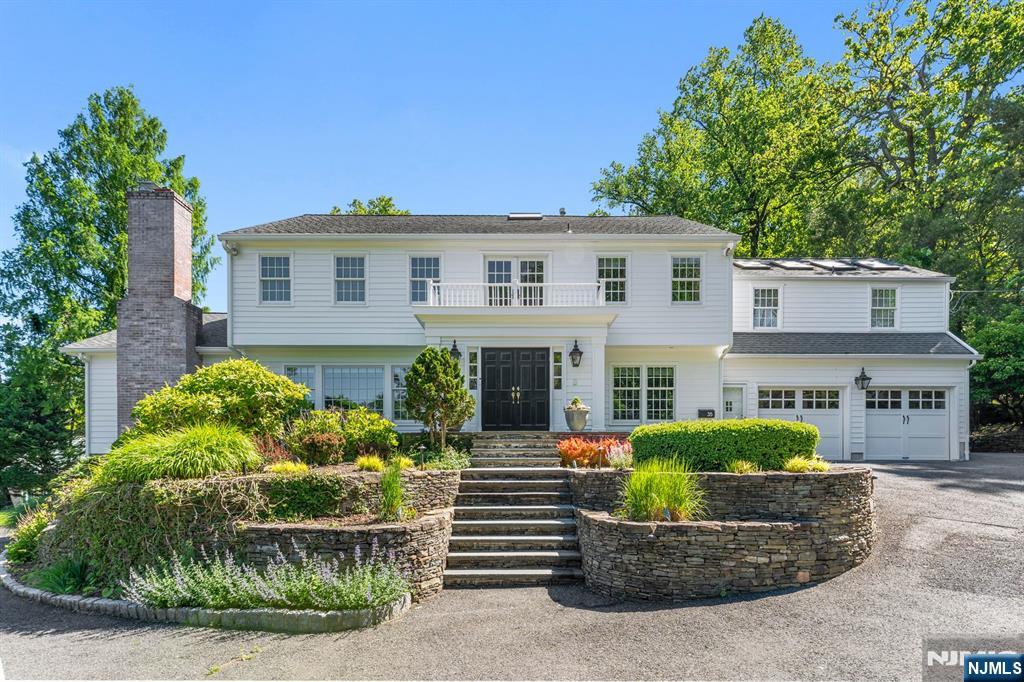 35 Mayflower Drive