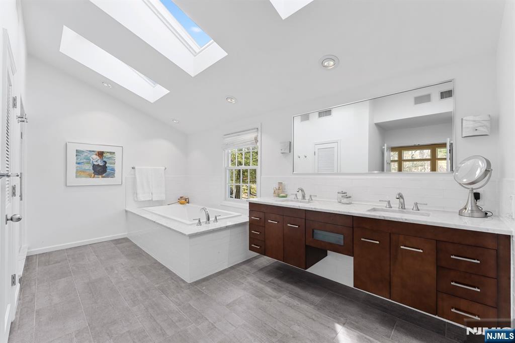 35 Mayflower Drive