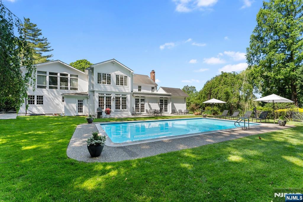 35 Mayflower Drive