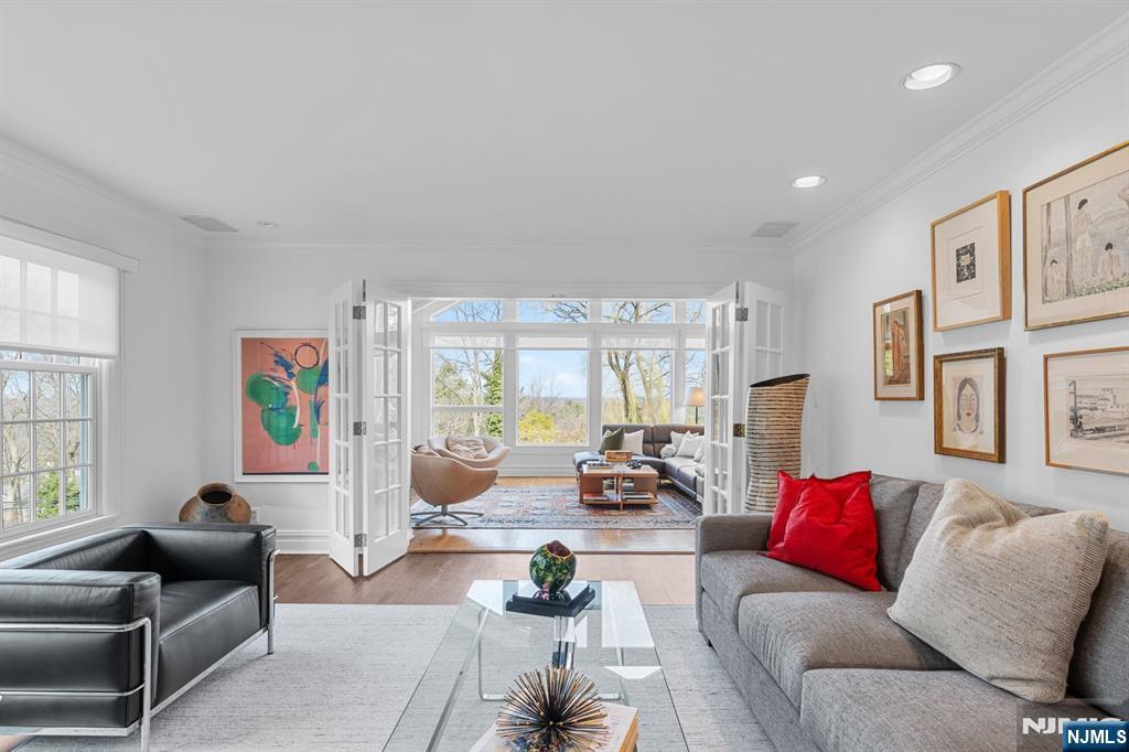 35 Mayflower Drive