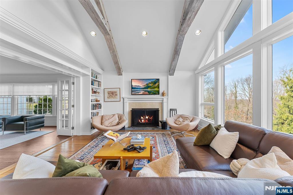 35 Mayflower Drive