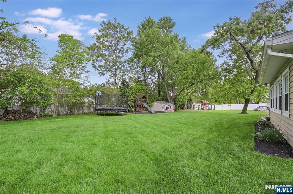 113 Merritt Drive