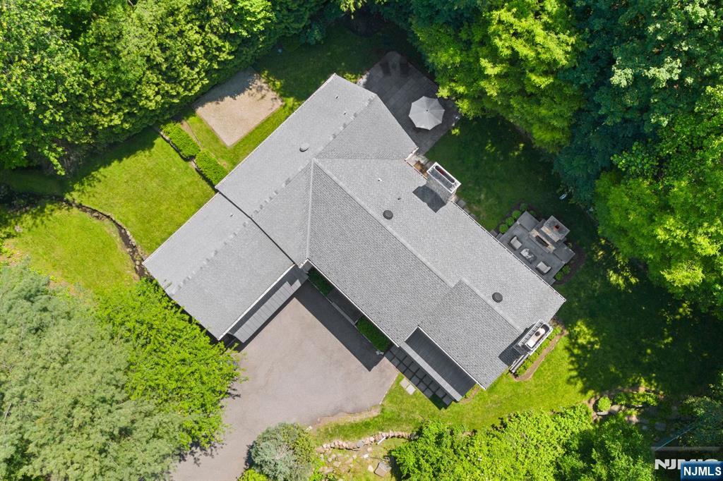 56 Knoll Road