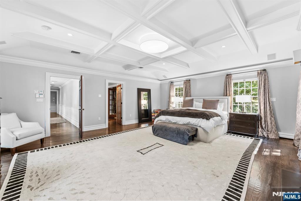 56 Knoll Road