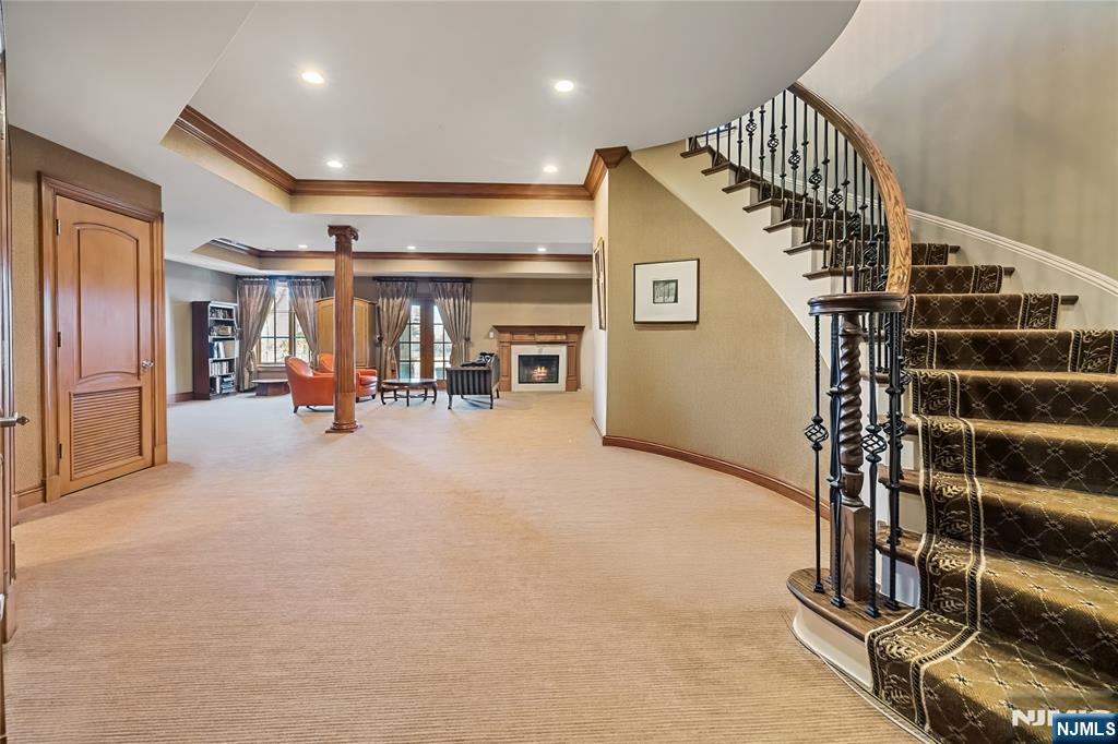 613 Bellaire Drive