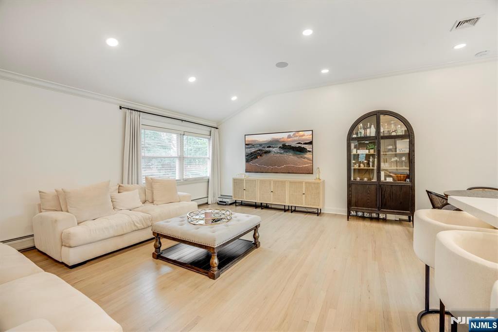 260 Elm Street