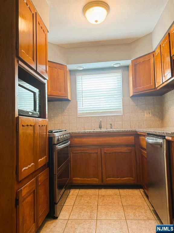 511 Franklin Avenue C4