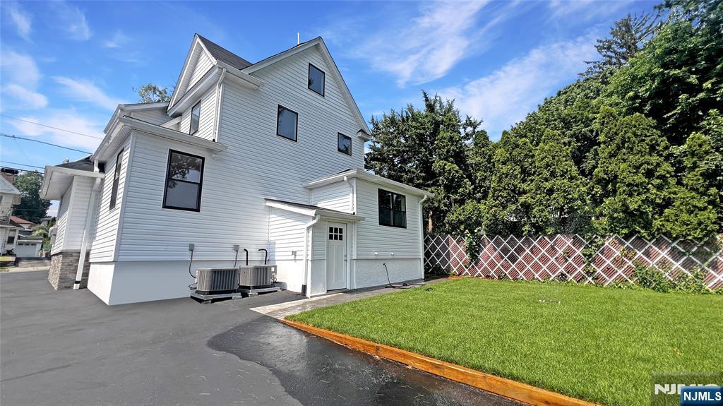125 Franklin Avenue 2