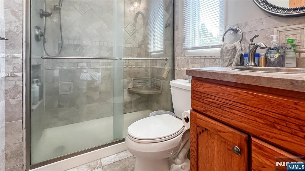 106 6th Avenue 2