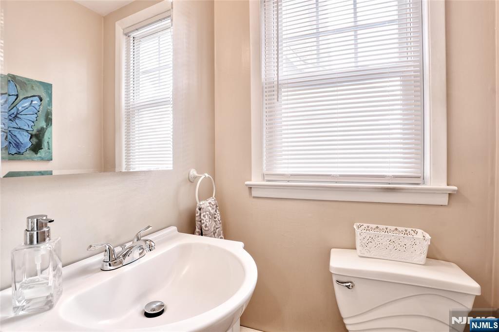 193 Krone Place
