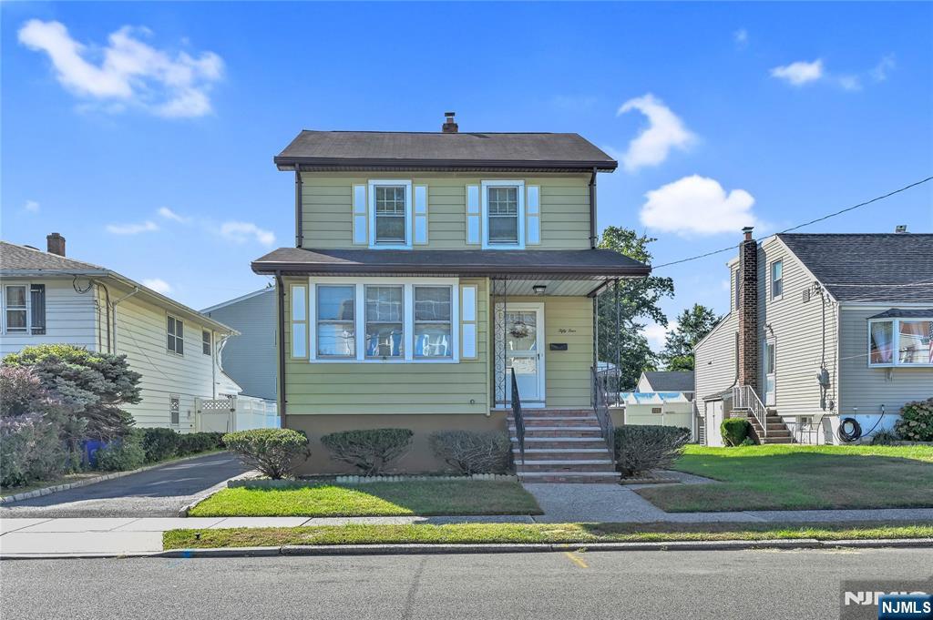 54 Rochelle Parkway