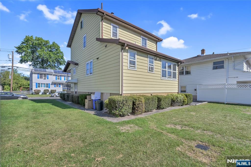 54 Rochelle Parkway