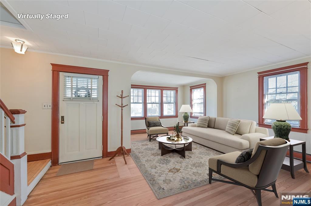 54 Rochelle Parkway
