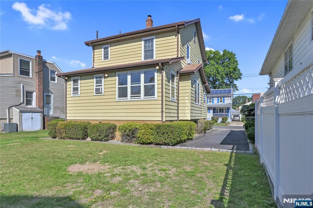 54 Rochelle Parkway