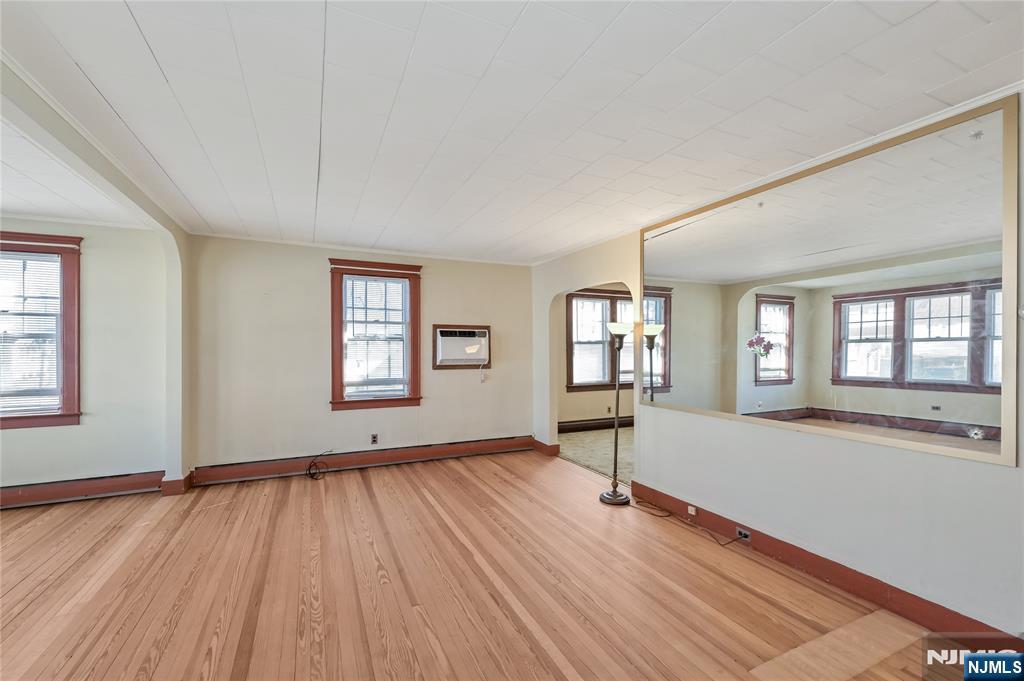 54 Rochelle Parkway