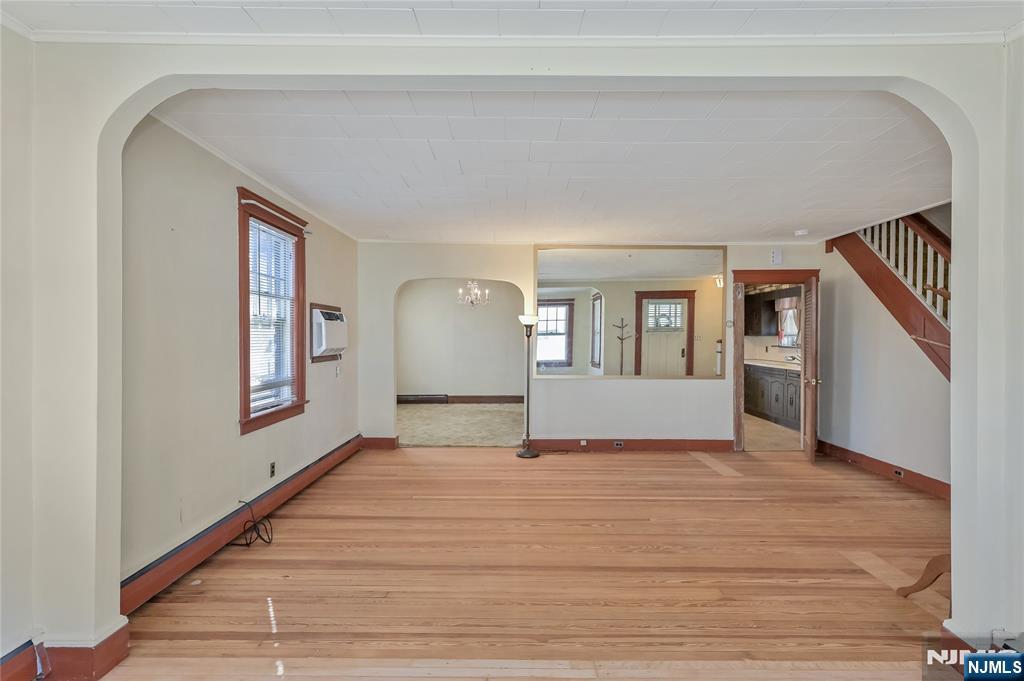 54 Rochelle Parkway