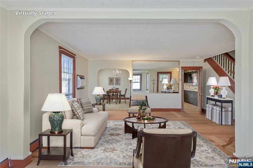 54 Rochelle Parkway