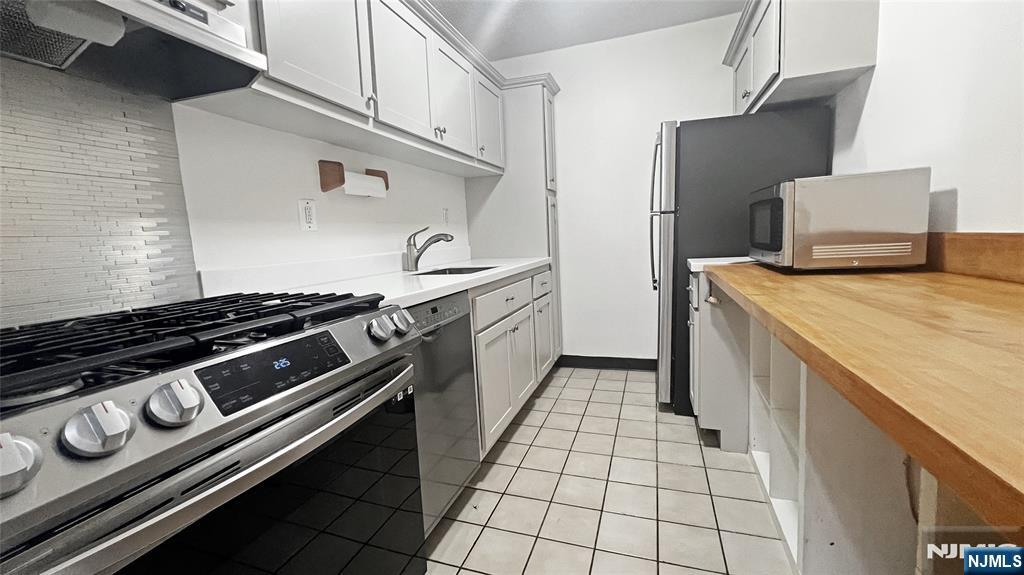 235 Prospect Avenue 14D