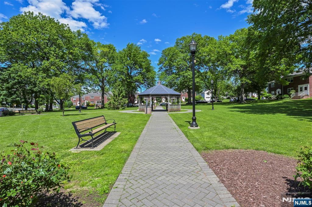 461 Heath Place 23