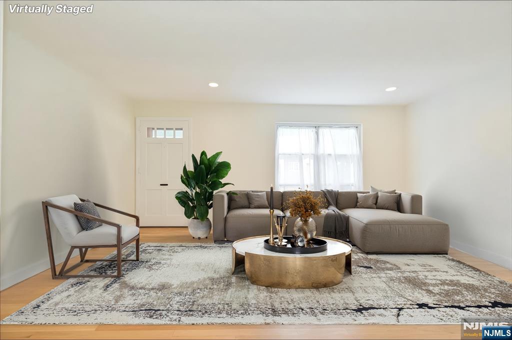 461 Heath Place 23