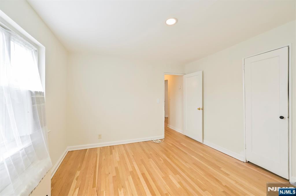 461 Heath Place 23