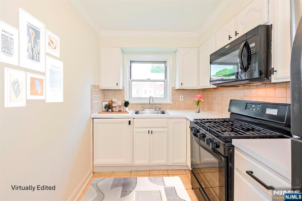 461 Heath Place 23