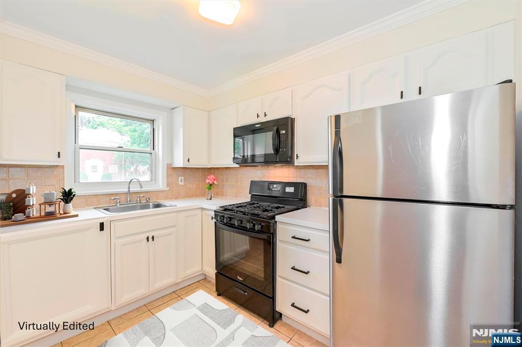 461 Heath Place 23