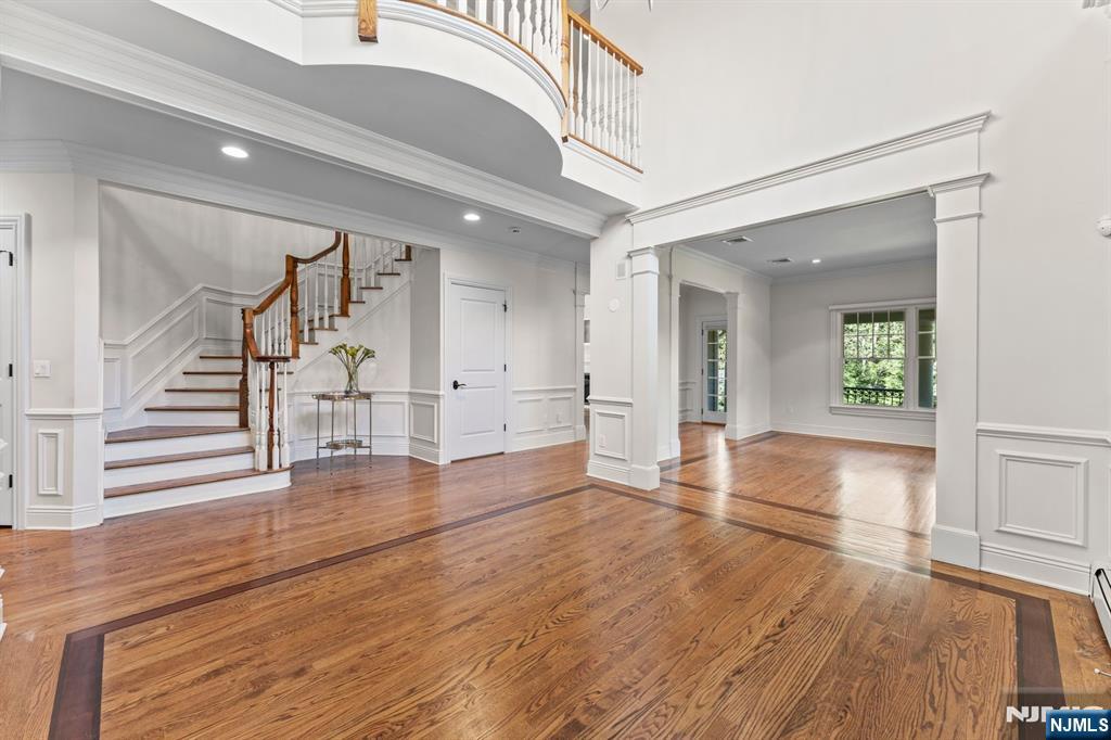 6 Lauren Pond Court