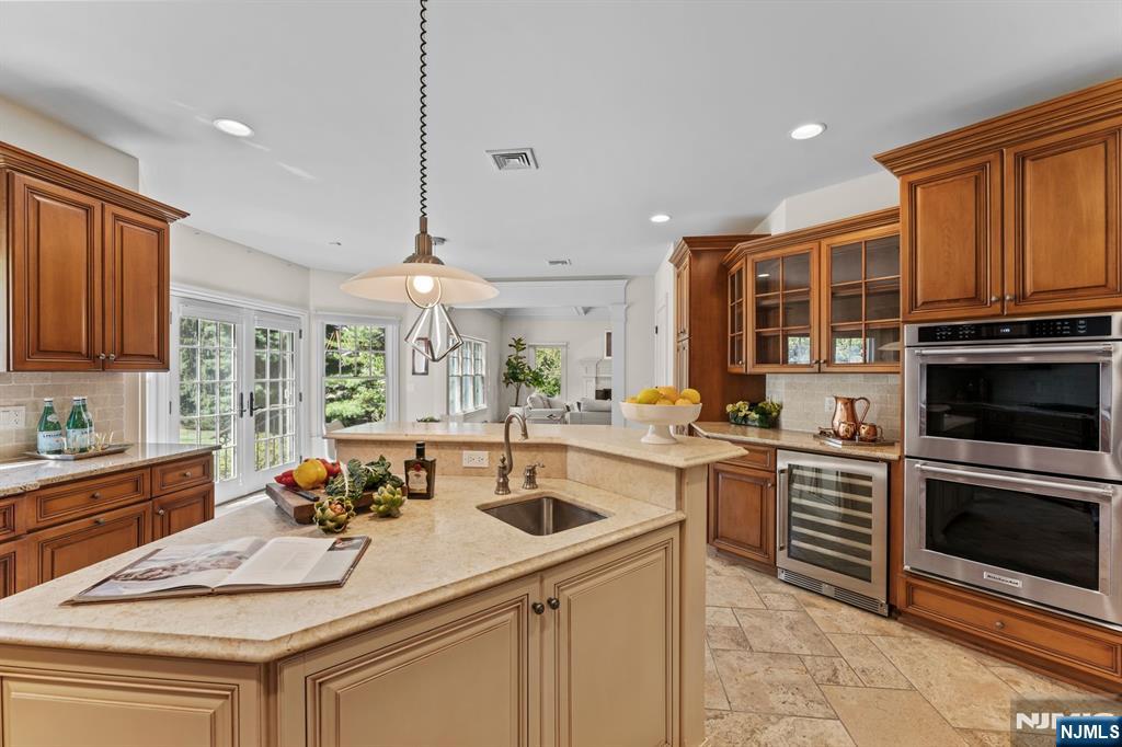 6 Lauren Pond Court