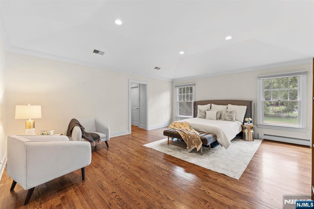 6 Lauren Pond Court
