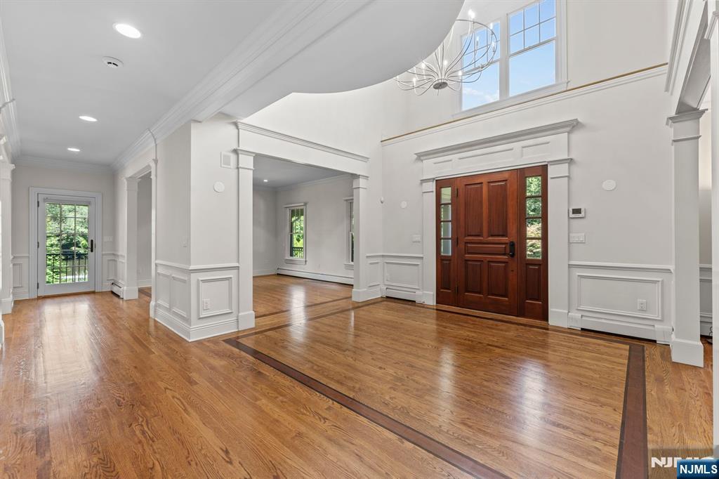 6 Lauren Pond Court