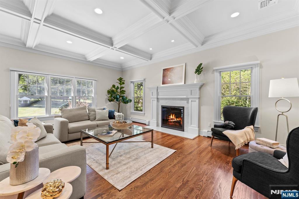 6 Lauren Pond Court