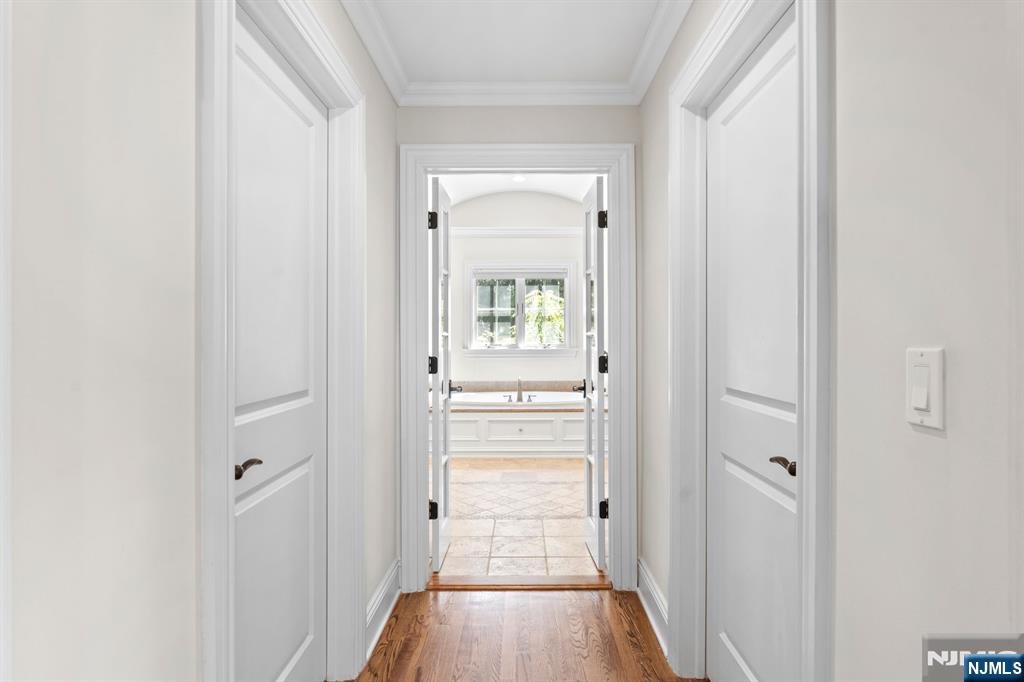 6 Lauren Pond Court
