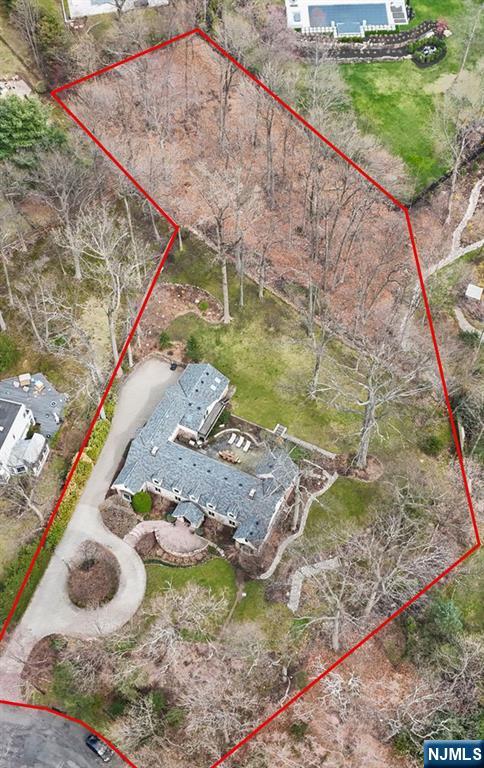 67 Forest Road