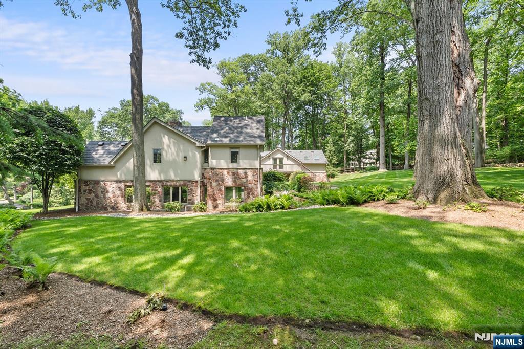 67 Forest Road