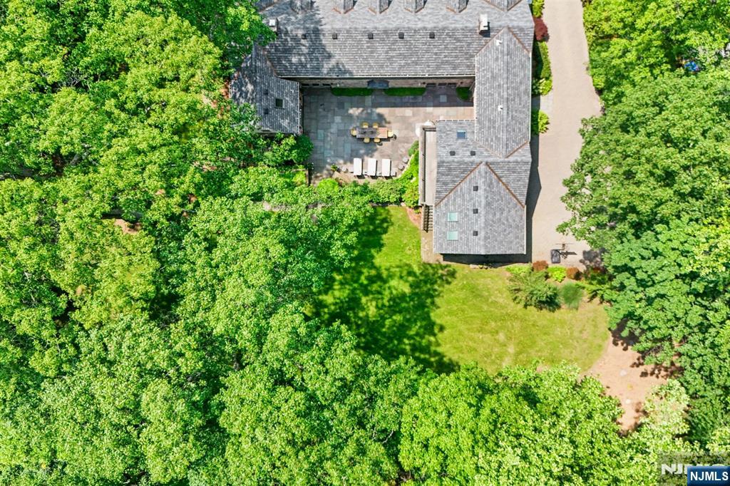67 Forest Road