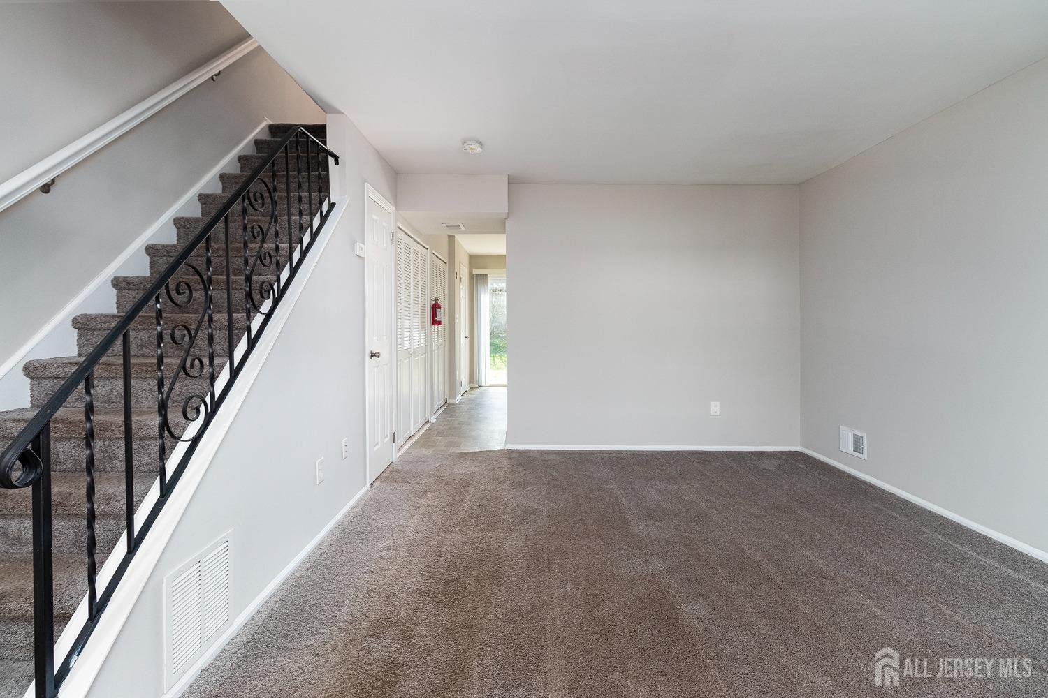 115 Willett Avenue # 16 Unit: C-16