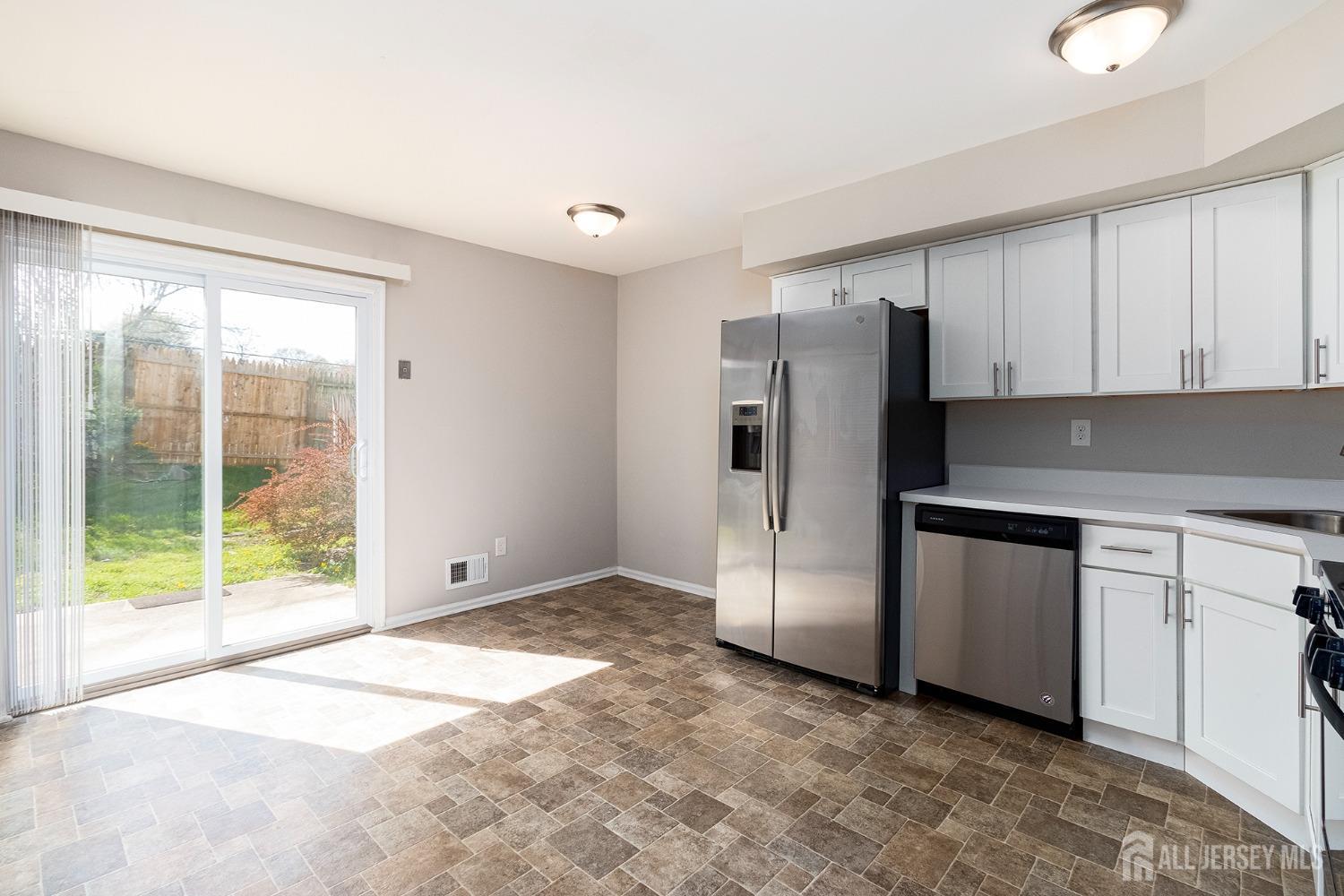 115 Willett Avenue # 16 Unit: C-16