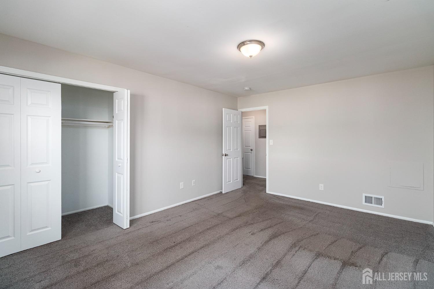 115 Willett Avenue # 16 Unit: C-16