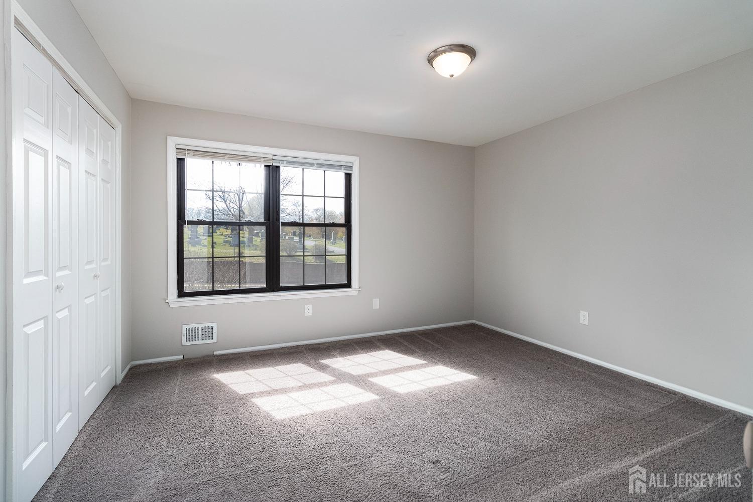115 Willett Avenue # 16 Unit: C-16
