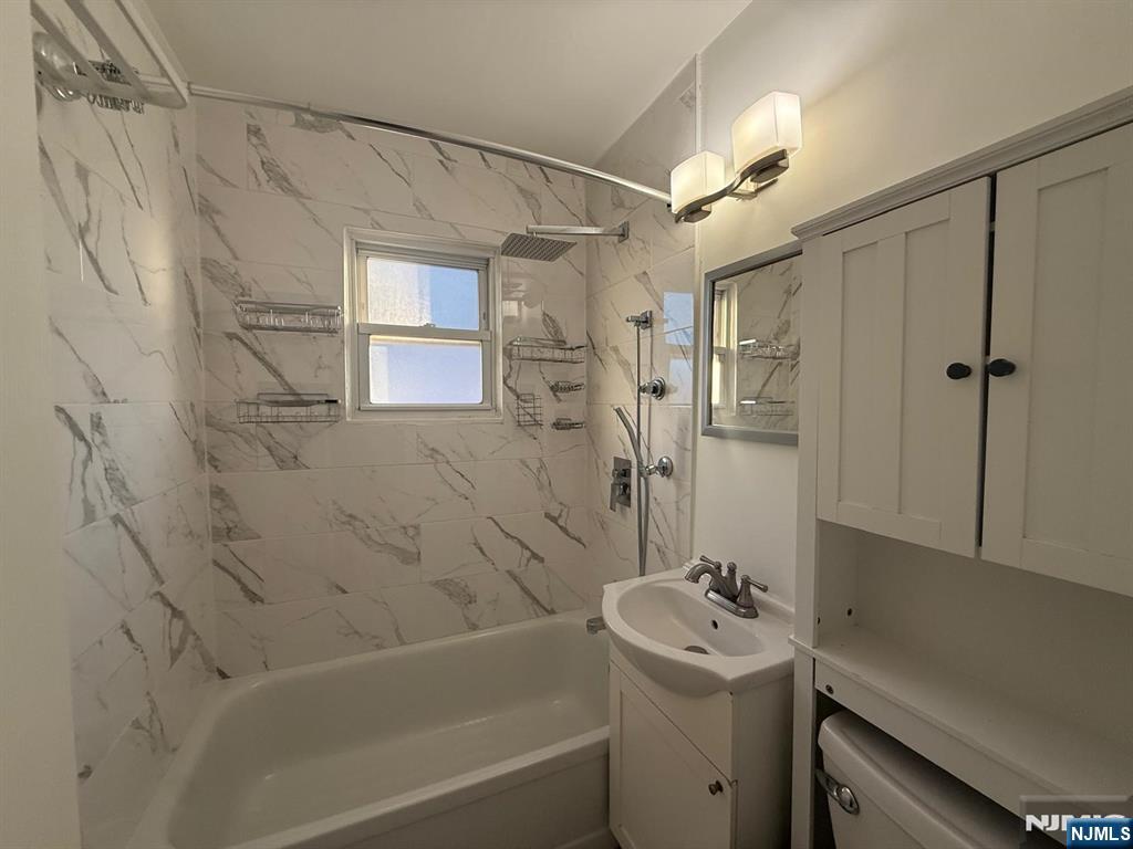 30 Kelly Parkway 2