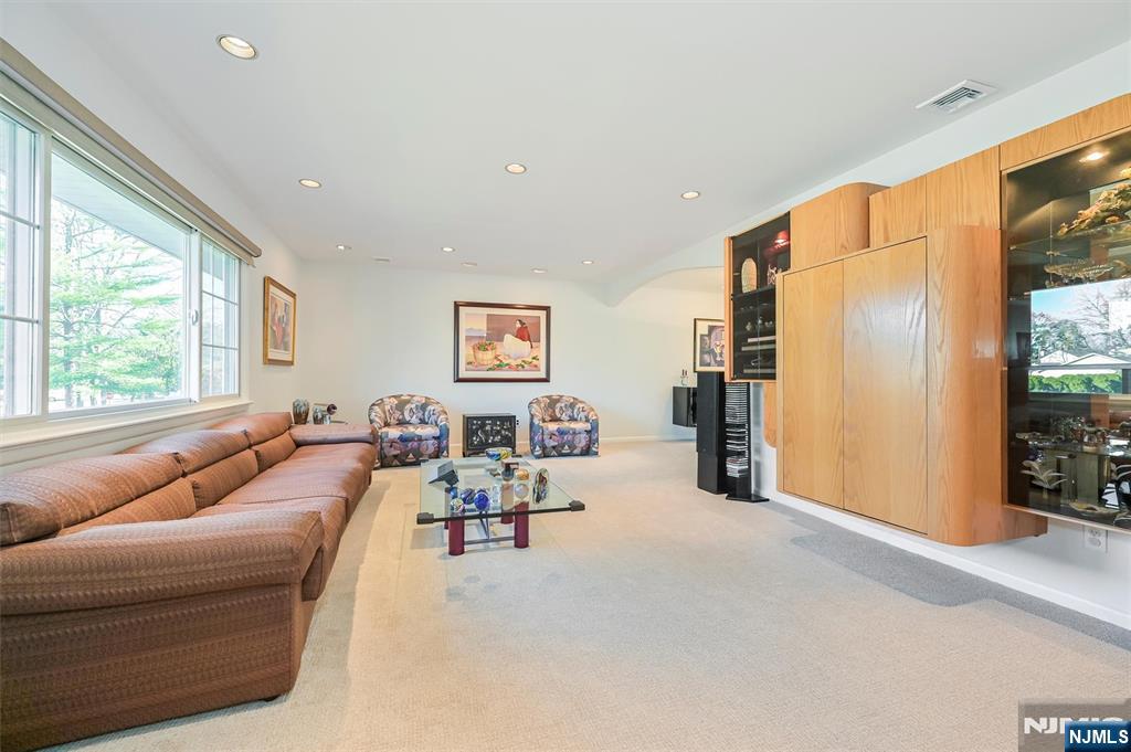9 Cherry Place