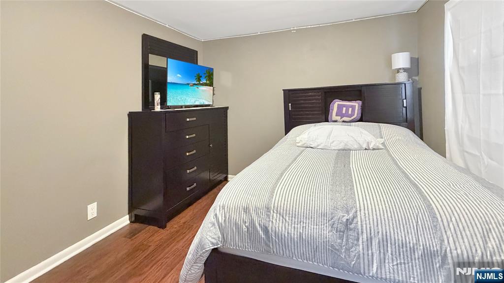 154 Charlton Avenue 2