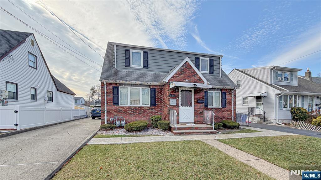 154 Charlton Avenue 2