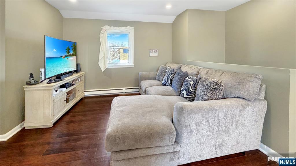 154 Charlton Avenue 2