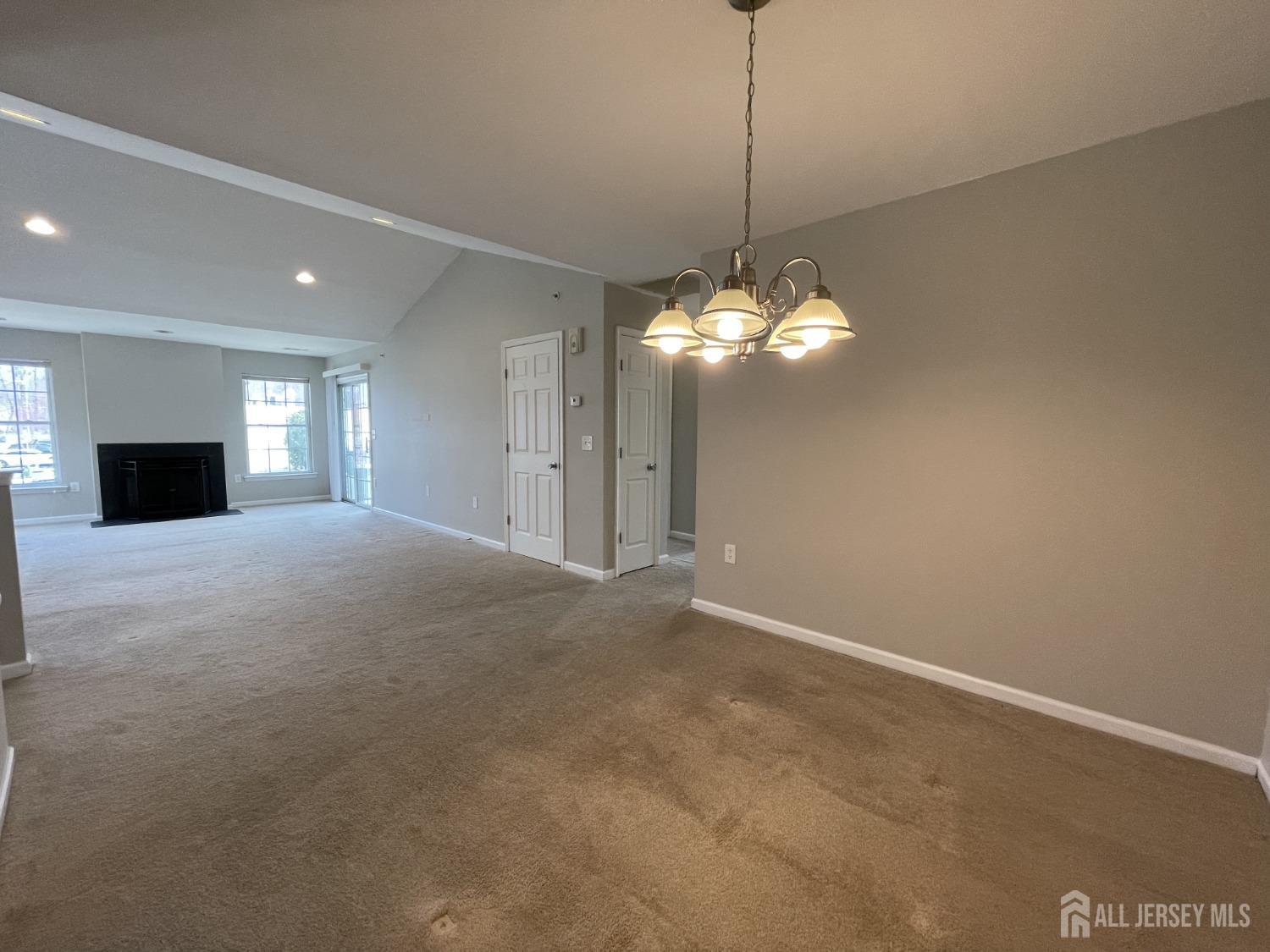 4 Lackland Avenue