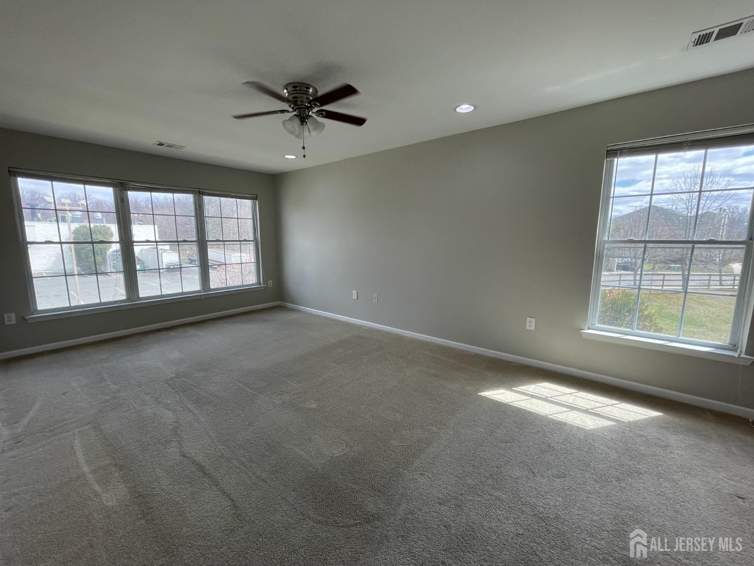 4 Lackland Avenue