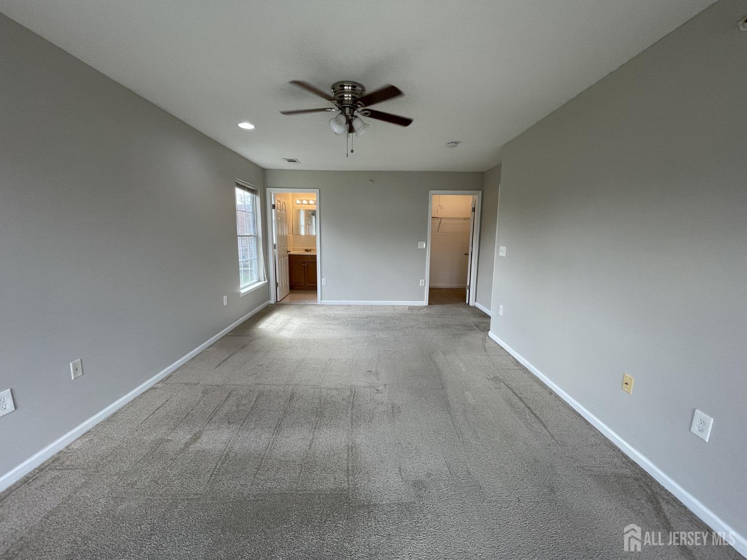 4 Lackland Avenue